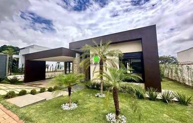 Imagem: A casa em condomínio possui 3 Dormitórios, 2 Banheiros, 2