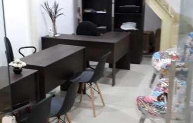 Imagem: O depósito possui 1 Vaga na garagem, 38m² de Área e está