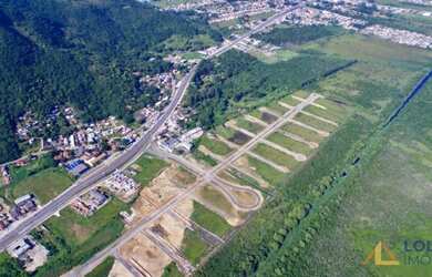 Imagem: O terreno possui 476m² de Área, Imóvel novo e está localizado