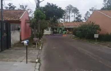 Imagem 13: Casa em Porto Alegre, no bairro Hípica, com 2 dormitório s , e 2 banheiros,...