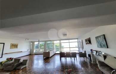 Imagem: O apartamento possui 4 Dormitórios, 3 Banheiros, 1 Vaga na