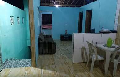 Imagem: A casa possui 2 Dormitórios, 1 Banheiro e está localizado