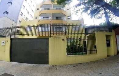 Imagem: O apartamento possui 1 Dormitório, 1 Banheiro, 1 Vaga na garagem