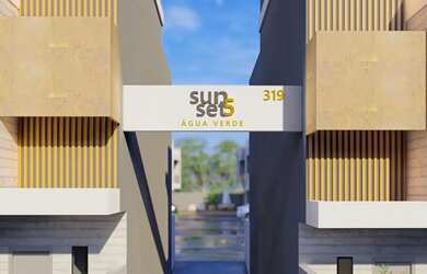 Imagem: A casa possui 3 Dormitórios, 5 Banheiros, 2 Vagas na garagem