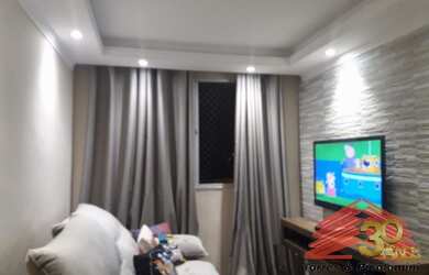 Imagem: O apartamento possui 2 Dormitórios, 1 Banheiro, 1 Vaga na garagem