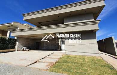 Imagem: A casa em condomínio possui 3 Dormitórios, 5 Banheiros, 2