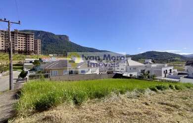 Imagem: O terreno possui 362m² de Área e está localizado em Pedra