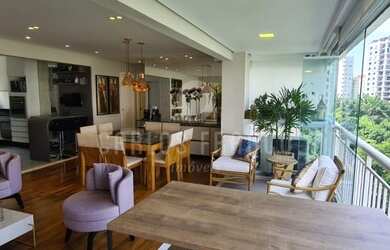 Imagem: O apartamento possui 3 Dormitórios, 4 Banheiros, 3 Vagas na