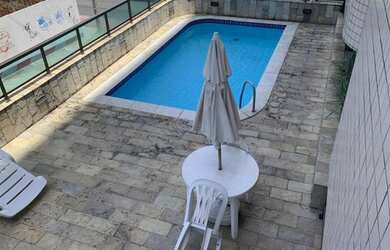 Imagem: O apartamento possui 1 Dormitório, 1 Banheiro, 1 Vaga na garagem