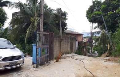 Imagem: A casa possui 2 Dormitórios, 1 Banheiro, 1 Vaga na garagem