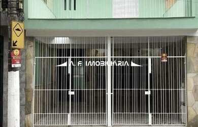 Imagem: A casa possui 3 Dormitórios, 4 Banheiros, 2 Vagas na garagem