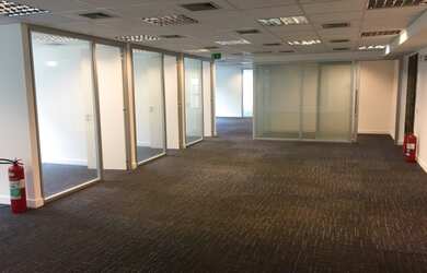 Imagem 10: Andar/laje corporativa para aluguel possui 470 metros quadrados