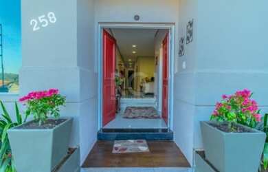 Imagem 3: Casa em Cristo Rei. Piscina, Churrasqueira, Área de serviçoe222m² de...