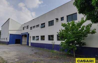 Imagem: O depósito possui 5 Vagas na garagem, 4.000m² de Área e