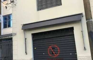 Imagem: A casa possui 3 Dormitórios, 1 Banheiro, 150m² de Área e