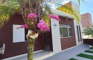 Imagem: A casa à venda possui 5 Dormitórios, 4 Banheiros, 5 Vagas