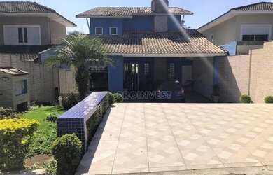 Imagem: A casa em condomínio possui 3 Dormitórios, 4 Banheiros, 5