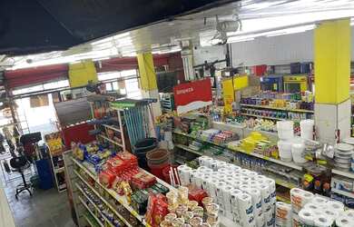 Imagem: O depósito possui 300m² de Área e está localizado em Vila