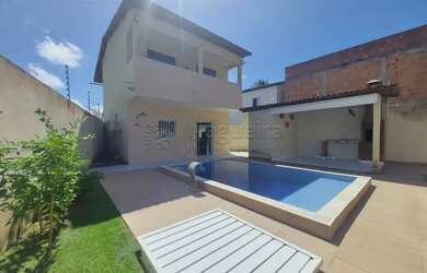 Imagem: A casa possui 5 Dormitórios, 5 Banheiros, 2 Vagas na garagem