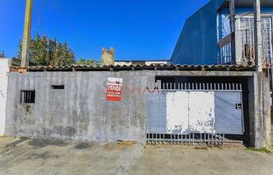 Imagem: A casa possui 2 Dormitórios, 3 Banheiros, 1 Vaga na garagem