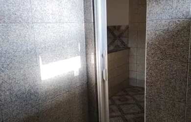 Imagem: A casa possui 1 Dormitório, 1 Banheiro e está localizado