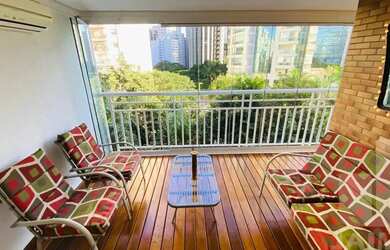 Imagem 4: Apartamento com 2 dormitórios sendo 1 suíte , com vista livre, a uma...