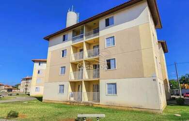 Imagem: O apartamento possui 3 Dormitórios, 1 Banheiro, 1 Vaga na garagem