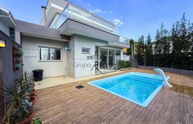 Imagem: A casa em condomínio à venda possui 4 Dormitórios, 5 Banheiros