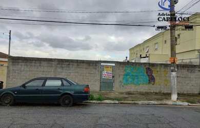 Imagem: O terreno possui 600m² de Área e está localizado em Vila