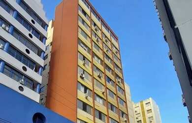 Imagem: O apartamento possui 2 Dormitórios, 2 Banheiros, 1 Vaga na