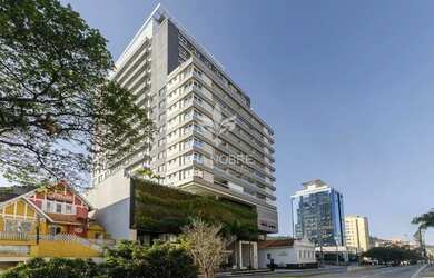 Imagem: O apartamento possui 1 Dormitório, 1 Banheiro, 1 Vaga na garagem