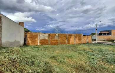 Imagem: O terreno possui 150m² de Área e está localizado em Parque