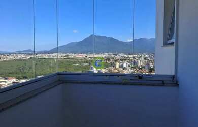 Imagem: O apartamento possui 2 Dormitórios, 2 Banheiros, 2 Vagas na