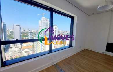 Imagem: O depósito possui 3 Vagas na garagem e 144m² de Área e está