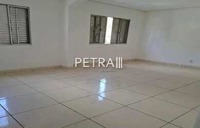 Imagem: O depósito possui 100m² de Área e está localizado em Centro