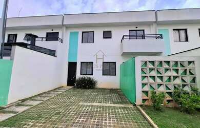 Imagem: A casa em condomínio possui 2 Dormitórios, 1 Banheiro, 2 Vagas