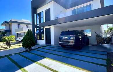 Imagem: A casa em condomínio possui 4 Dormitórios, 4 Banheiros, 4