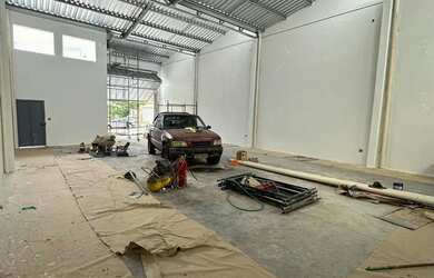 Imagem: O depósito possui 200m² de Área e está localizado em Jardim