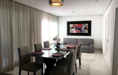 Imagem: O apartamento possui 4 Dormitórios, 5 Banheiros, 3 Vagas na