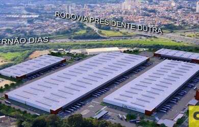 Imagem: O depósito possui 5 Vagas na garagem, 5.020m² de Área, Imóvel