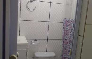 Imagem 2: Alugo uma Casa. 1 Banheiroe1 Dormitório