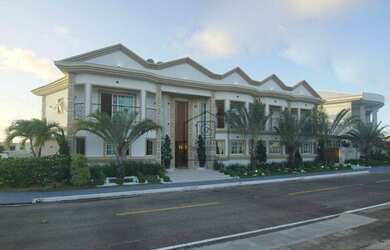 Imagem: A casa em condomínio possui 4 Dormitórios, 4 Banheiros, 4