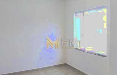 Imagem: A casa possui 2 Dormitórios, 2 Banheiros, 2 Vagas na garagem