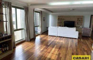 Imagem: O apartamento possui 4 Dormitórios, 4 Banheiros, 2 Vagas na