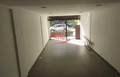 Imagem: O depósito possui 70m² de Área e está localizado em Estoril