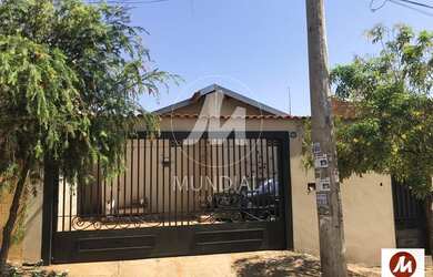 Imagem: A casa possui 3 Dormitórios, 3 Banheiros, 2 Vagas na garagem