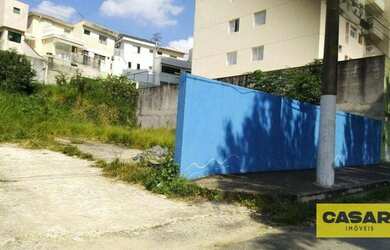 Imagem: O terreno possui 242m² de Área e está localizado em Campestre