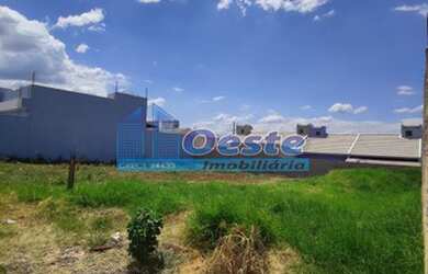 Imagem: O terreno e está localizado em Esmeralda, Cascavel à venda