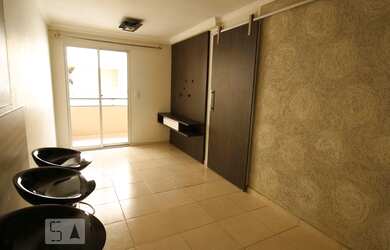 Imagem: O apartamento possui 3 Dormitórios, 1 Banheiro, 1 Vaga na garagem