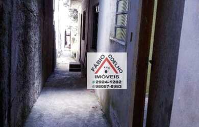 Imagem: A casa possui 1 Dormitório, 1 Banheiro, 2 Vagas na garagem